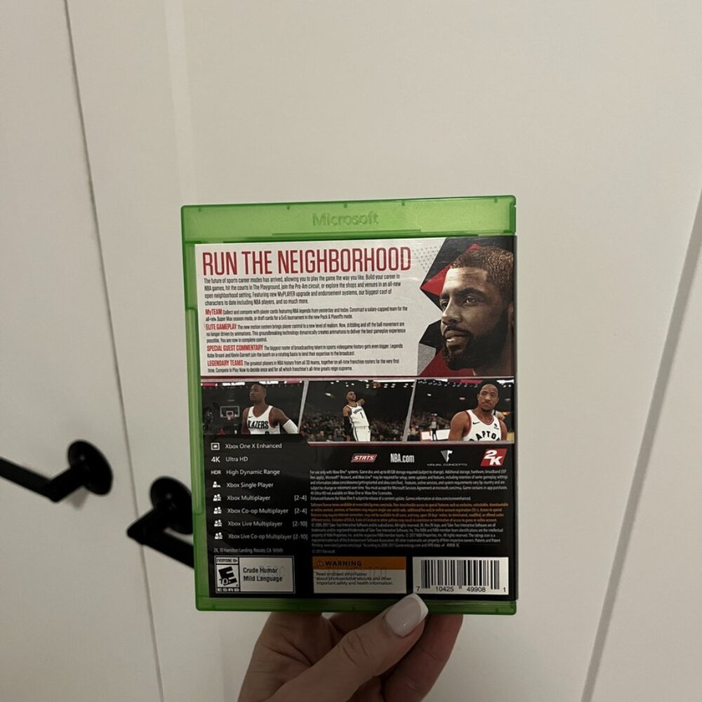 NBA 2K18 Xbox One Video Game - Picture 2 of 2